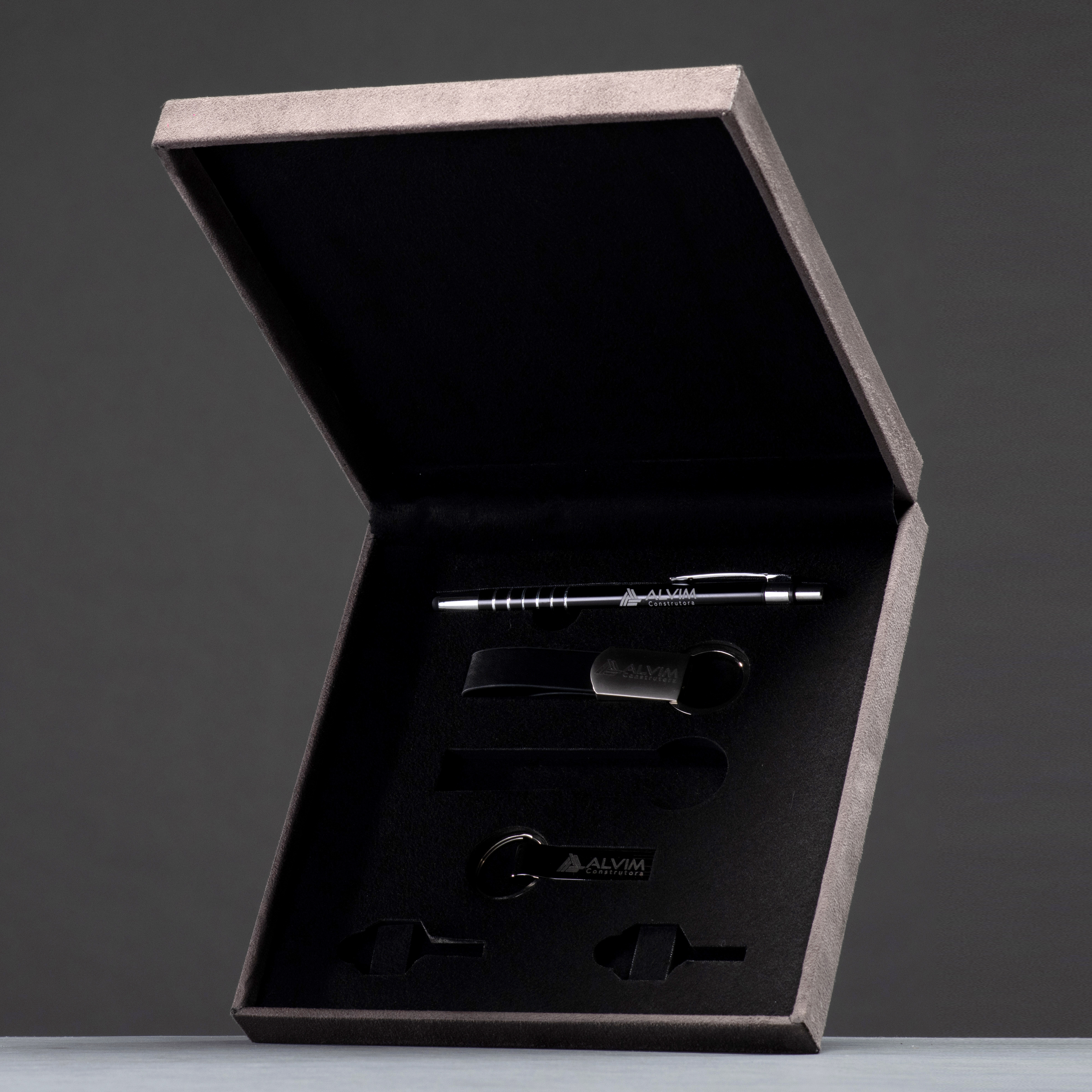 Estojo Baldi&Co com espaço para porta-bebidas personalizado